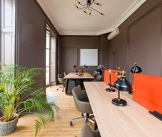 Bureau privé 34 m² 8 postes Coworking Allée de Tourny Bordeaux 33000 - photo 1